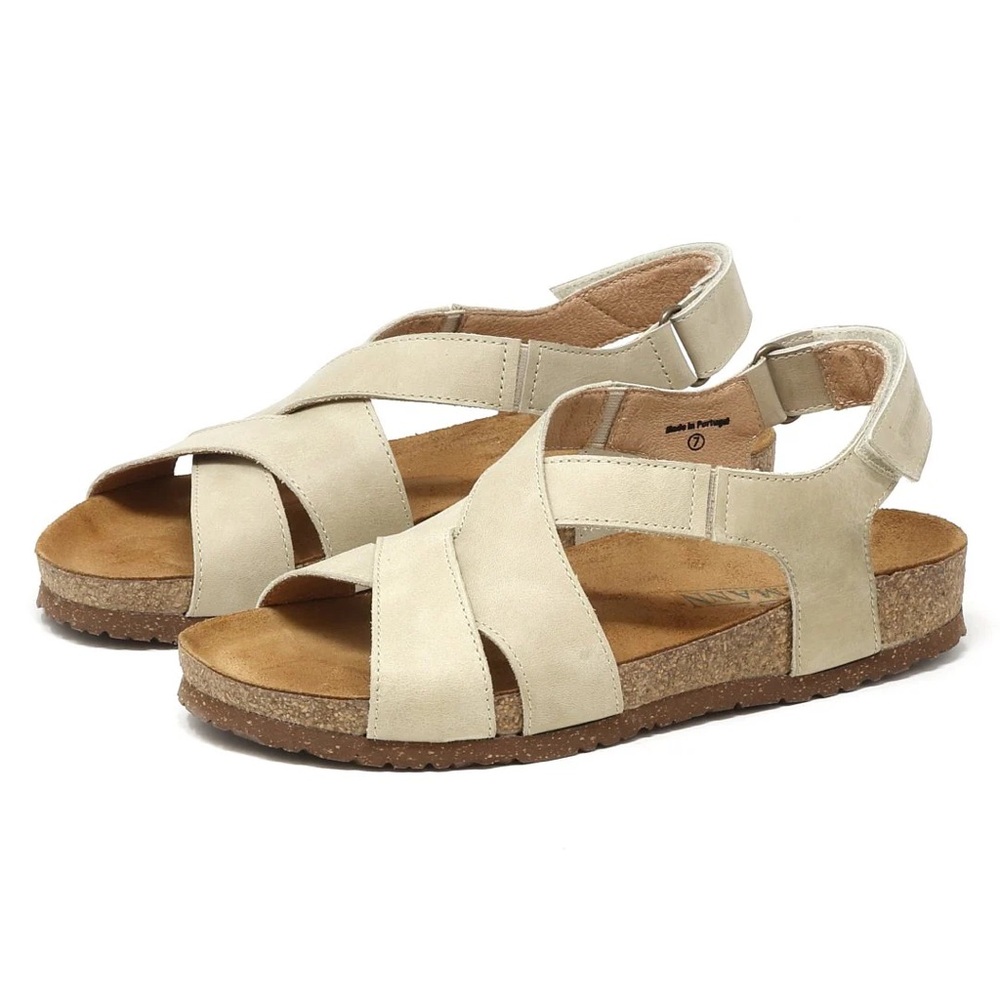 Stegmann’s Hannah Ecru Leather Sandals 8M